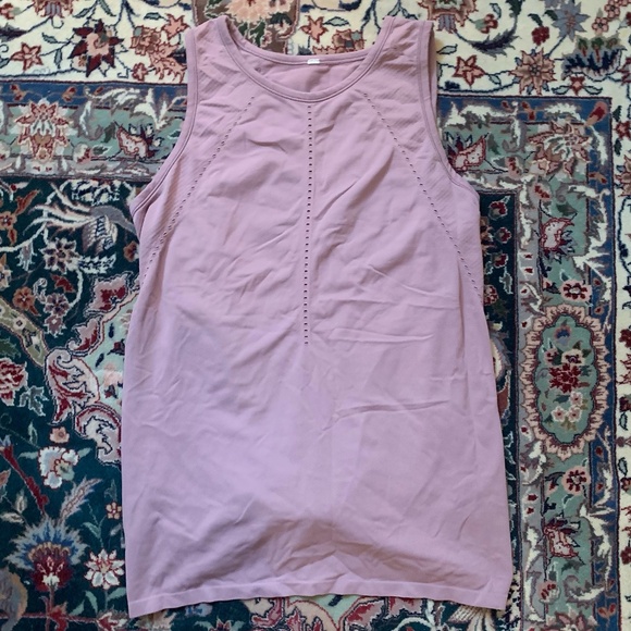 Athleta Foothill Seamless Tank in Flora Mauve - Picture 3 of 7